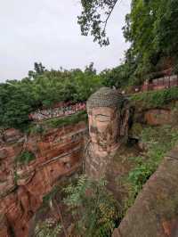 The Giant Budda of LeShan: A Sight to Behold 🪷
